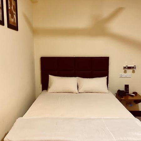 ホテル Q Palace クミッラ エクステリア 写真