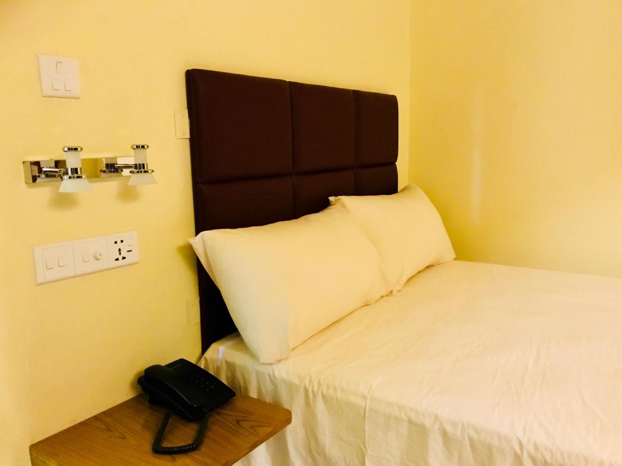 ホテル Q Palace クミッラ エクステリア 写真