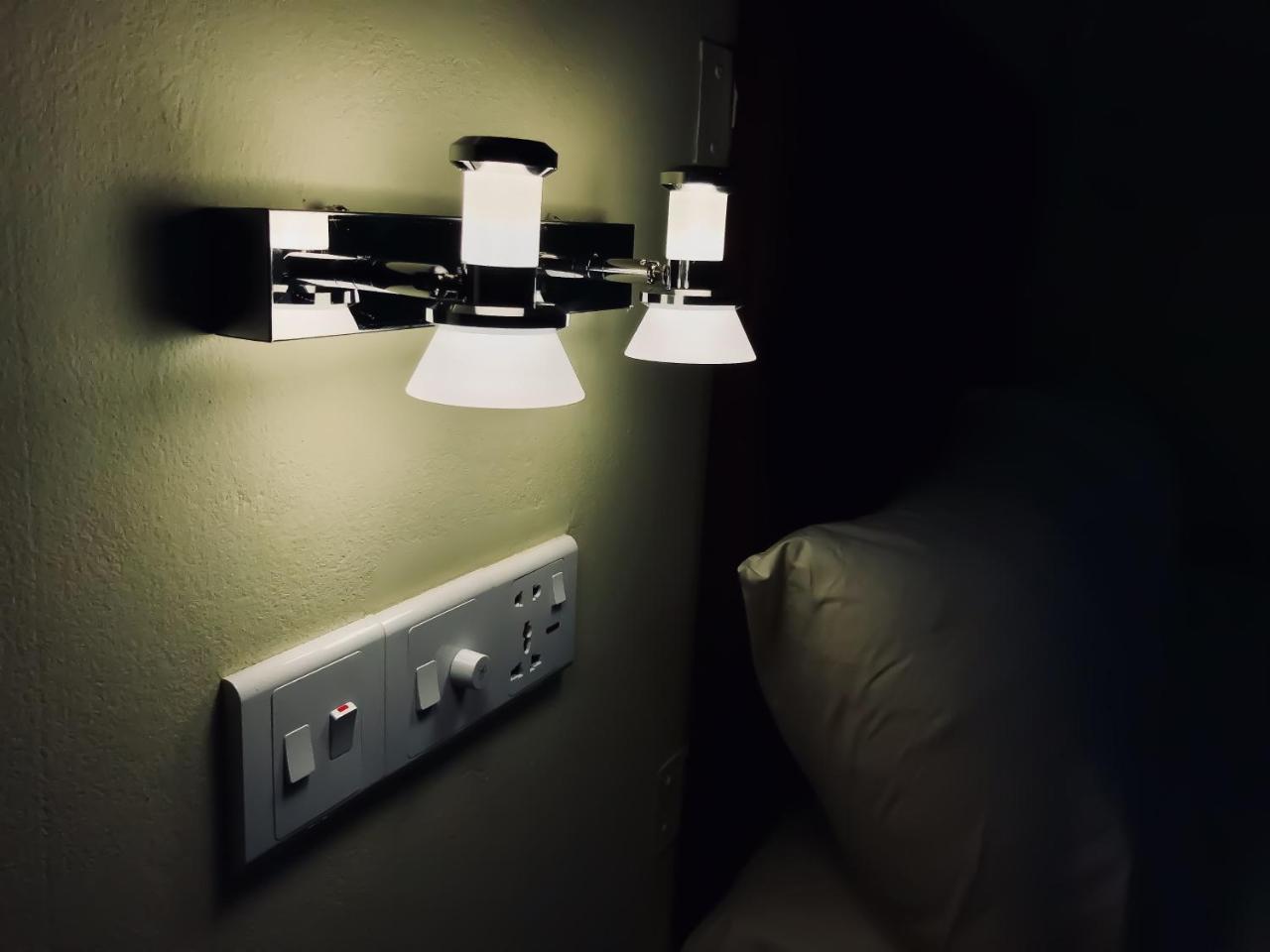 ホテル Q Palace クミッラ エクステリア 写真