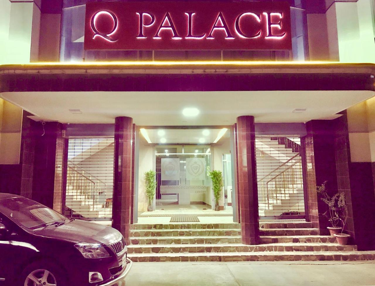 ホテル Q Palace クミッラ エクステリア 写真